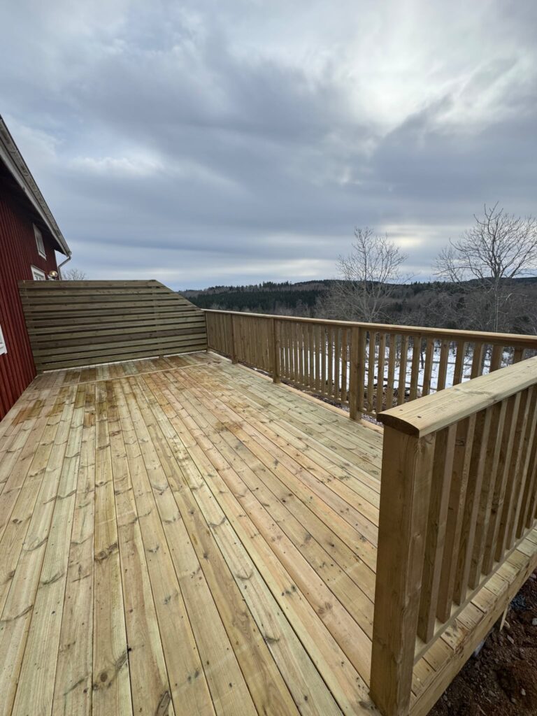 Bygga altan med staket